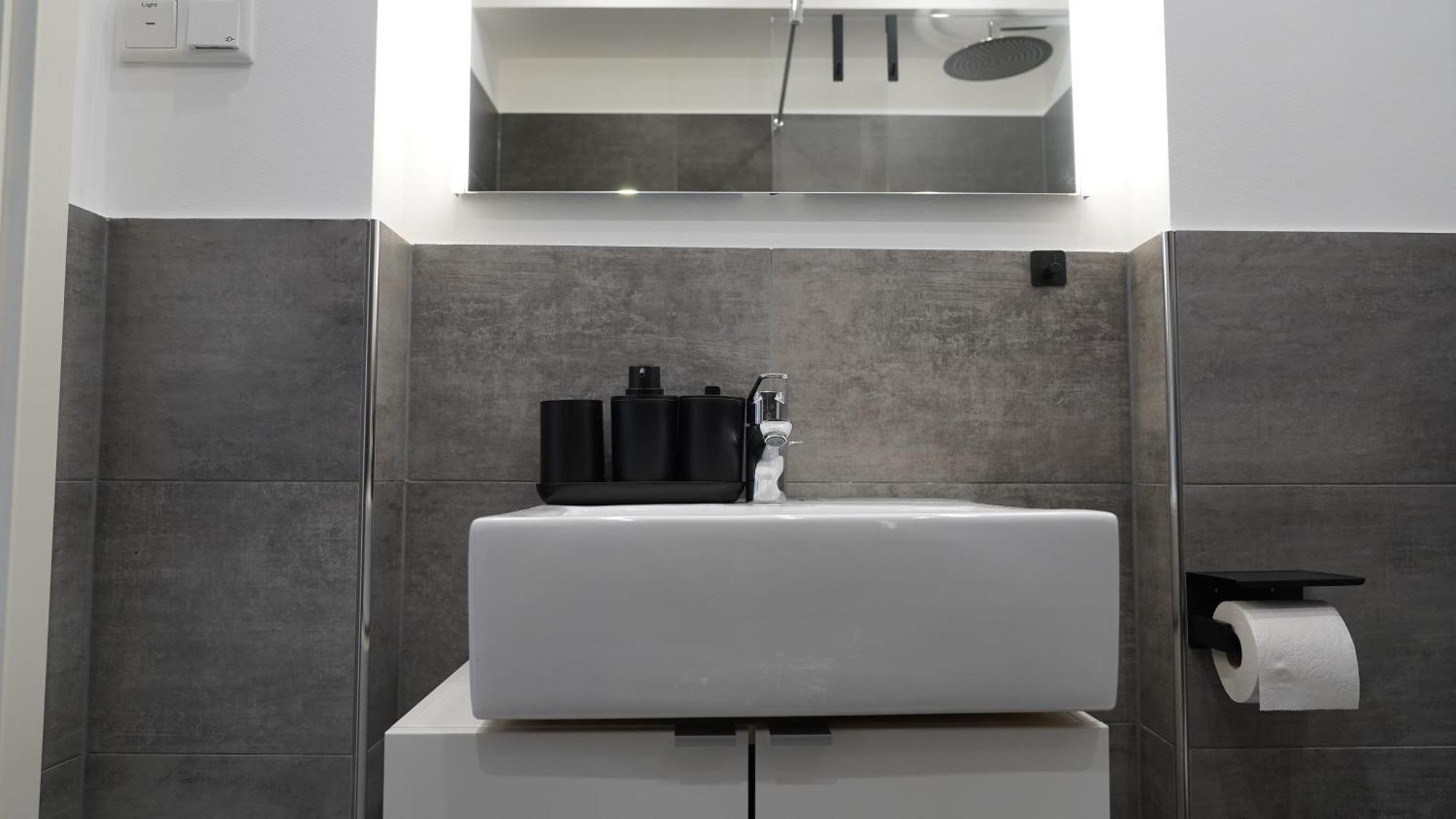 Apartment Fewotal & Luxury 5 - Naehe Messe Duesseldorf & Koeln *